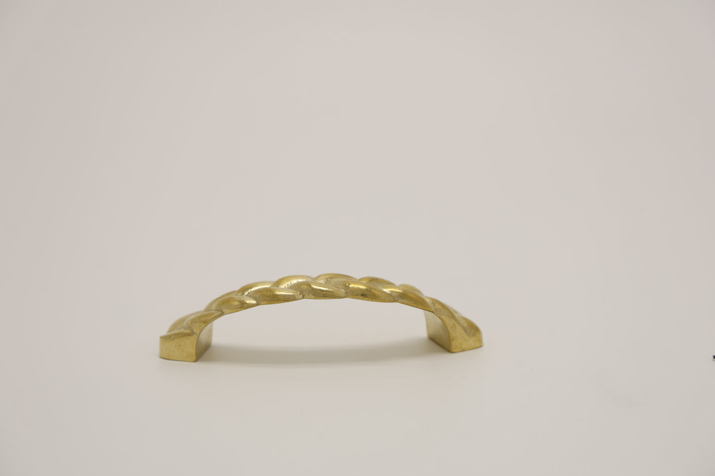 Fairy Knots Brass Pull – Whimsical Elegance in Every Curve