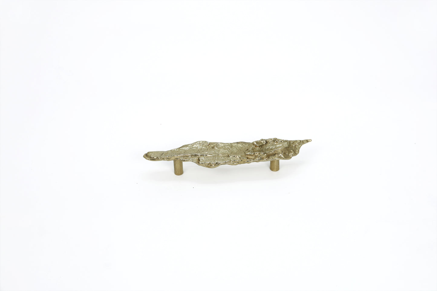 Oakbark Detail Pull – Brass Cabinet Handle | The Bespoke Crafts