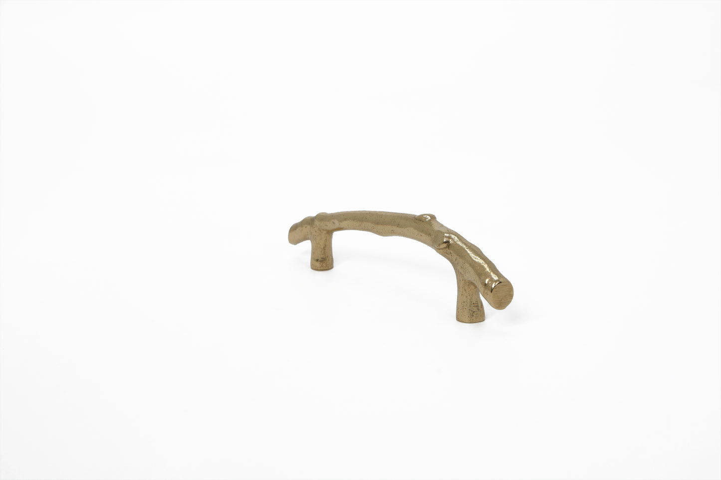 American Hornbeam Brass Pull – Nature-Inspired Textured Handle in 4 Sizes | The Bespoke Crafts
