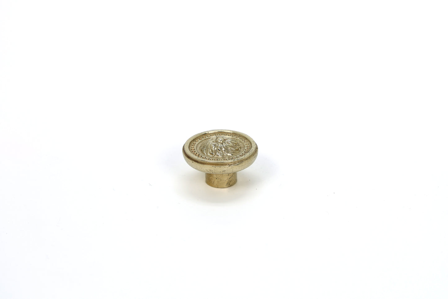 Orbo Brass Knob – Minimal Form, Modern Impact