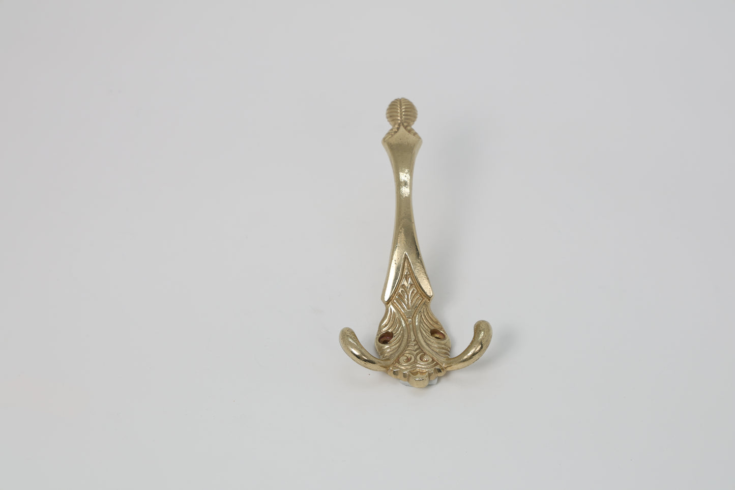AeroSpan Brass Double Hook – Bold Design with Balanced Functionality