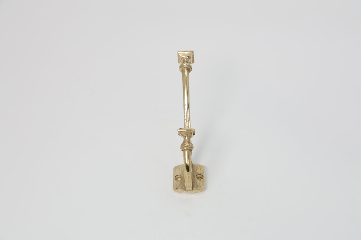 Elevate Brass Wall Hook – Sculptural Elegance