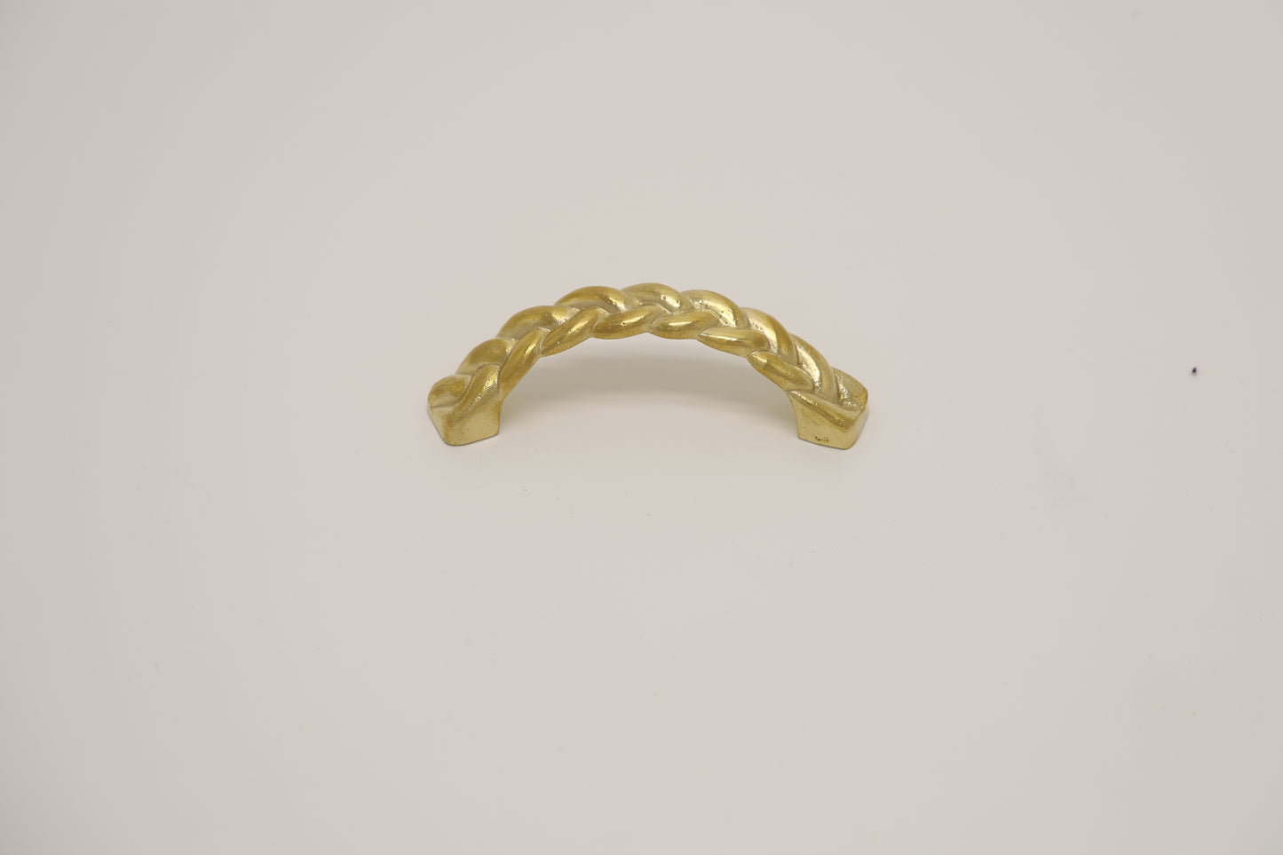 Fairy Knots Brass Pull – Whimsical Elegance in Every Curve