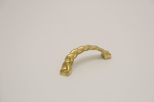 Fairy Knots Brass Pull – Whimsical Elegance in Every Curve